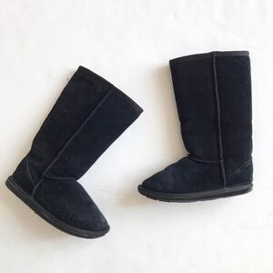 EMU Australia black suede boots GUC - light stain by toes and heel 12 toddler